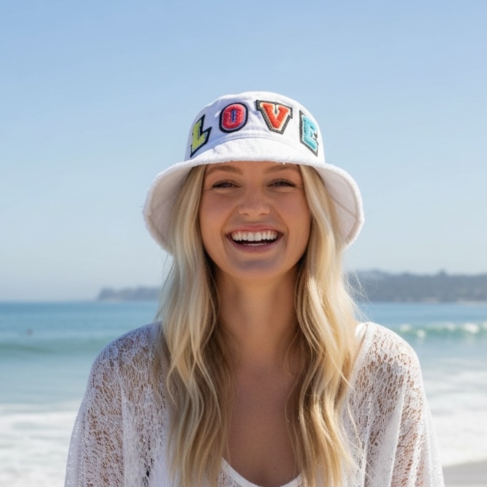 NWT Jocelyn Women’s‎ Saint Barth’s LOVE Bucket Hat Beach Resort Vacation Summer